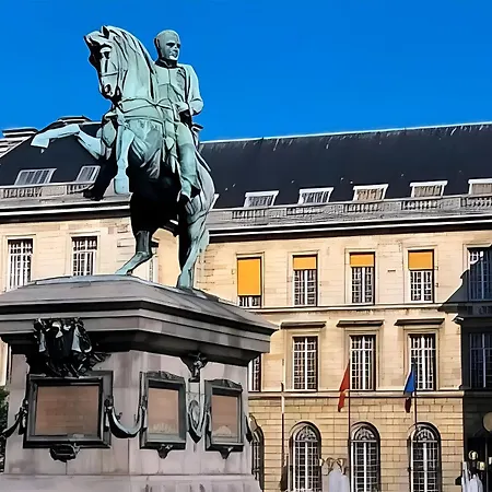 Charming Haussmannian Hypercentre Rouen